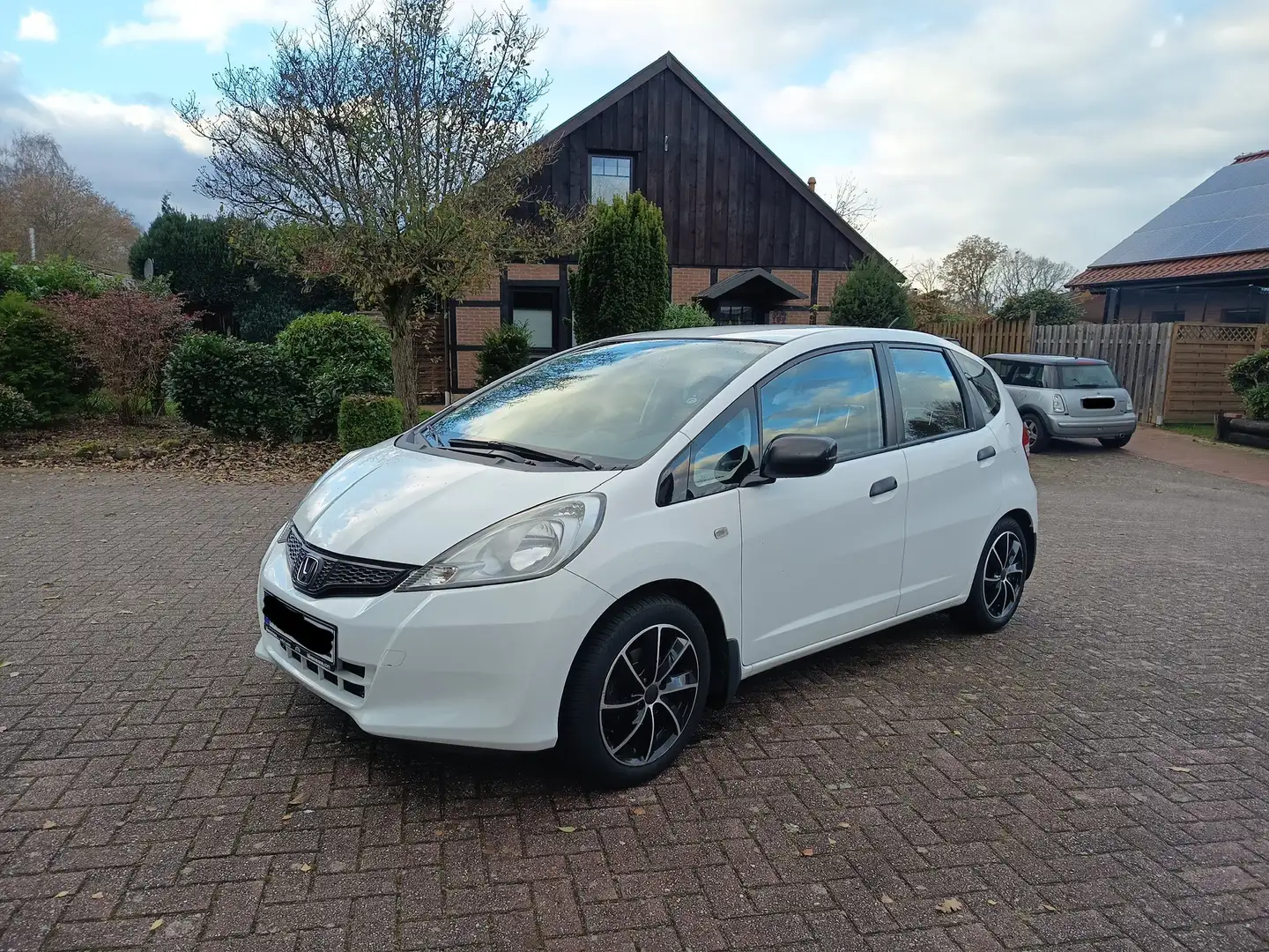 Honda Jazz TÜV NEU Weiß - 1