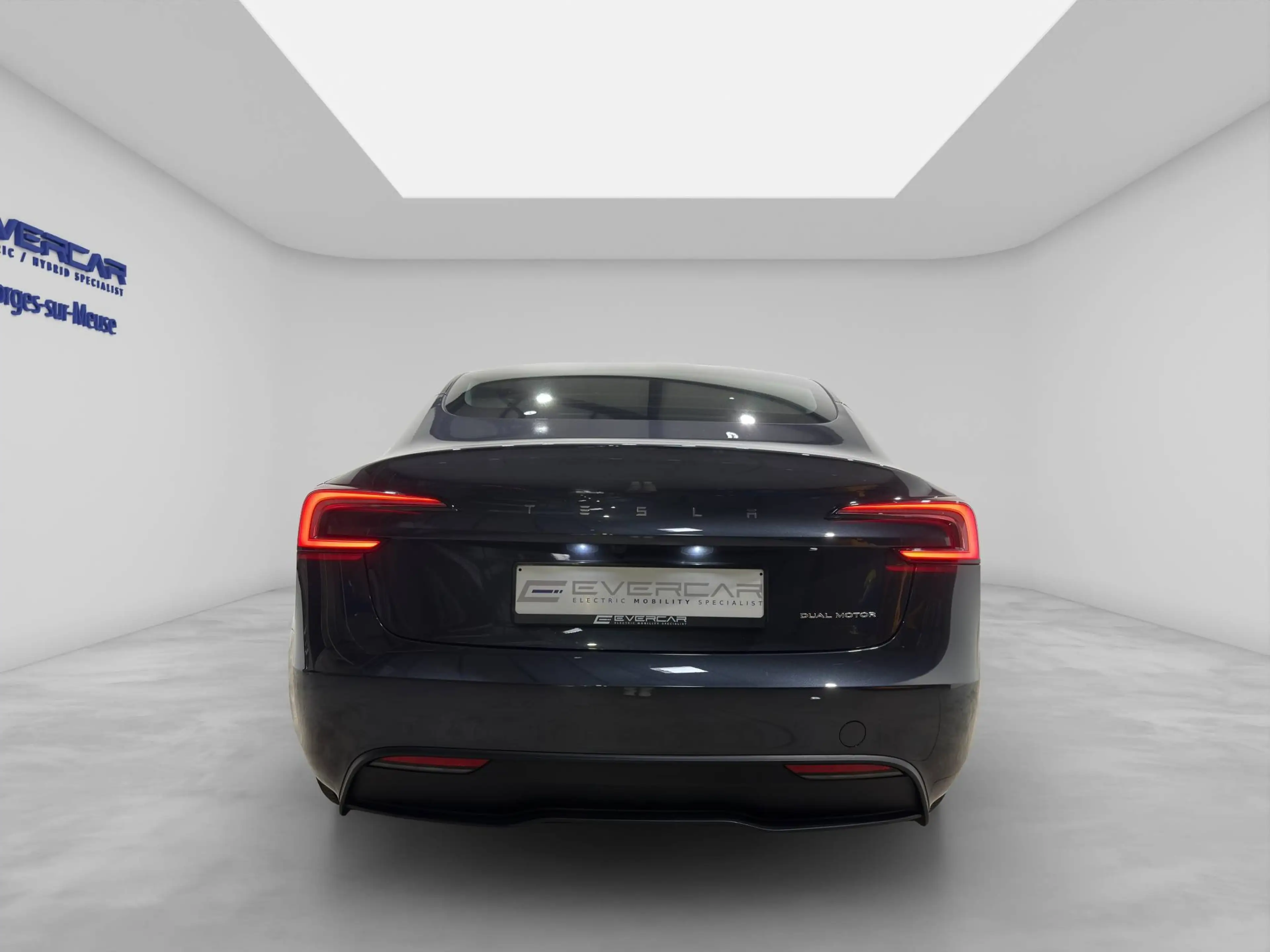 Tesla Model 3 LONG RANGE AWD ***PANORAMIC GLASS ROOF*360° CAMERA*** — photo 5