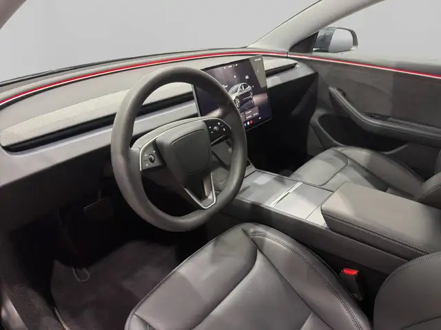 Tesla Model 3 view 8