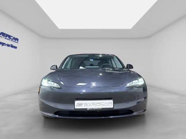 Tesla Model 3 view 2