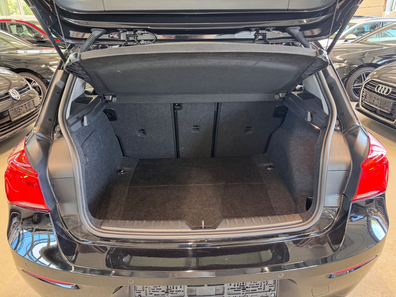 BMW 118 Bremsen komplett neu Navi — photo 4