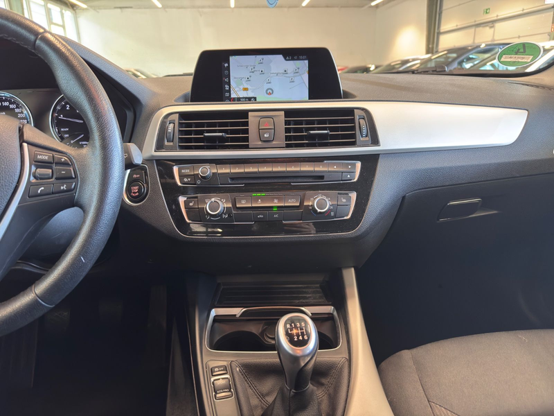 BMW 118 Bremsen komplett neu Navi — photo 12