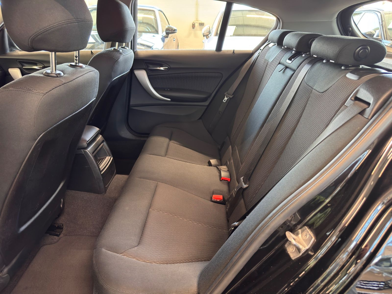 BMW 118 Bremsen komplett neu Navi — photo 9
