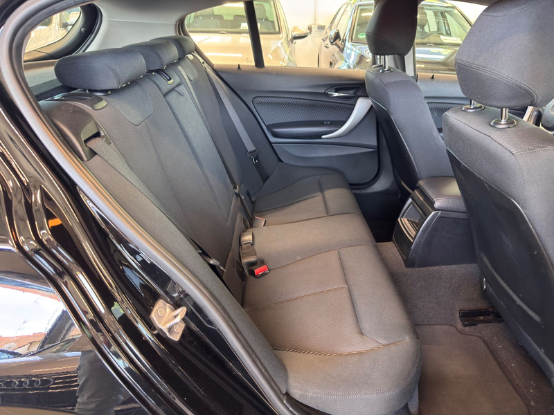 BMW 118 Bremsen komplett neu Navi — photo 13