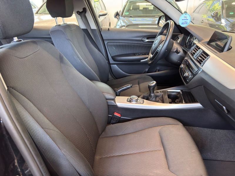 BMW 118 Bremsen komplett neu Navi — photo 14