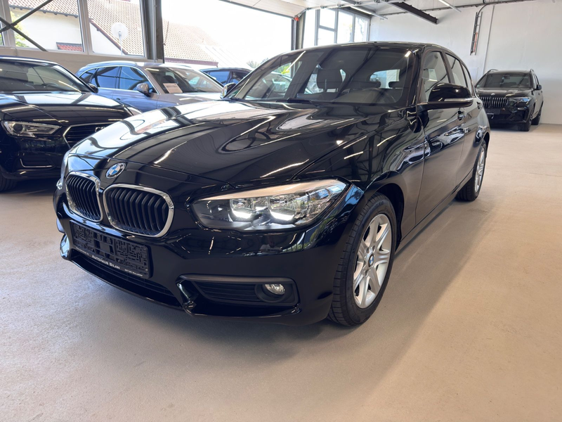 BMW 118 Bremsen komplett neu Navi