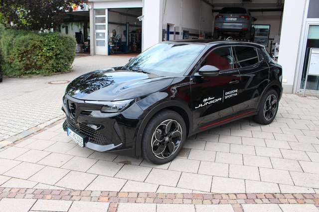 Imagine Alfa Romeo Junior Elettrica  Speciale