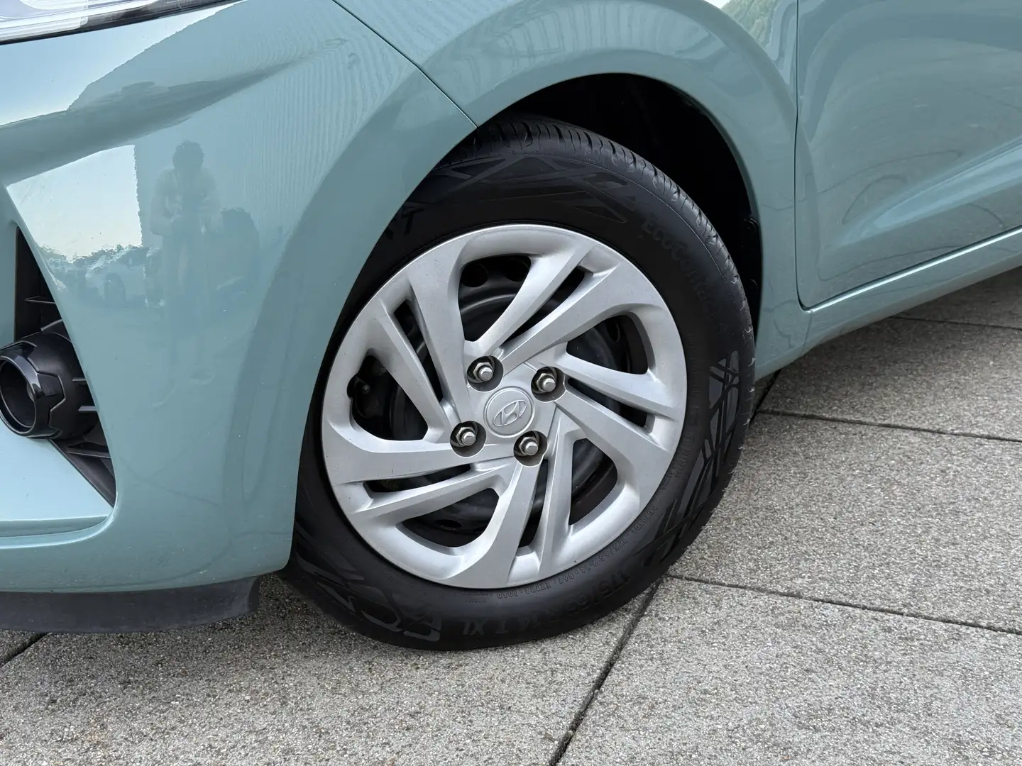 Hyundai i10 1.0 Comfort Smart | Navigatie | Airco | Apple Carp Groen - 2