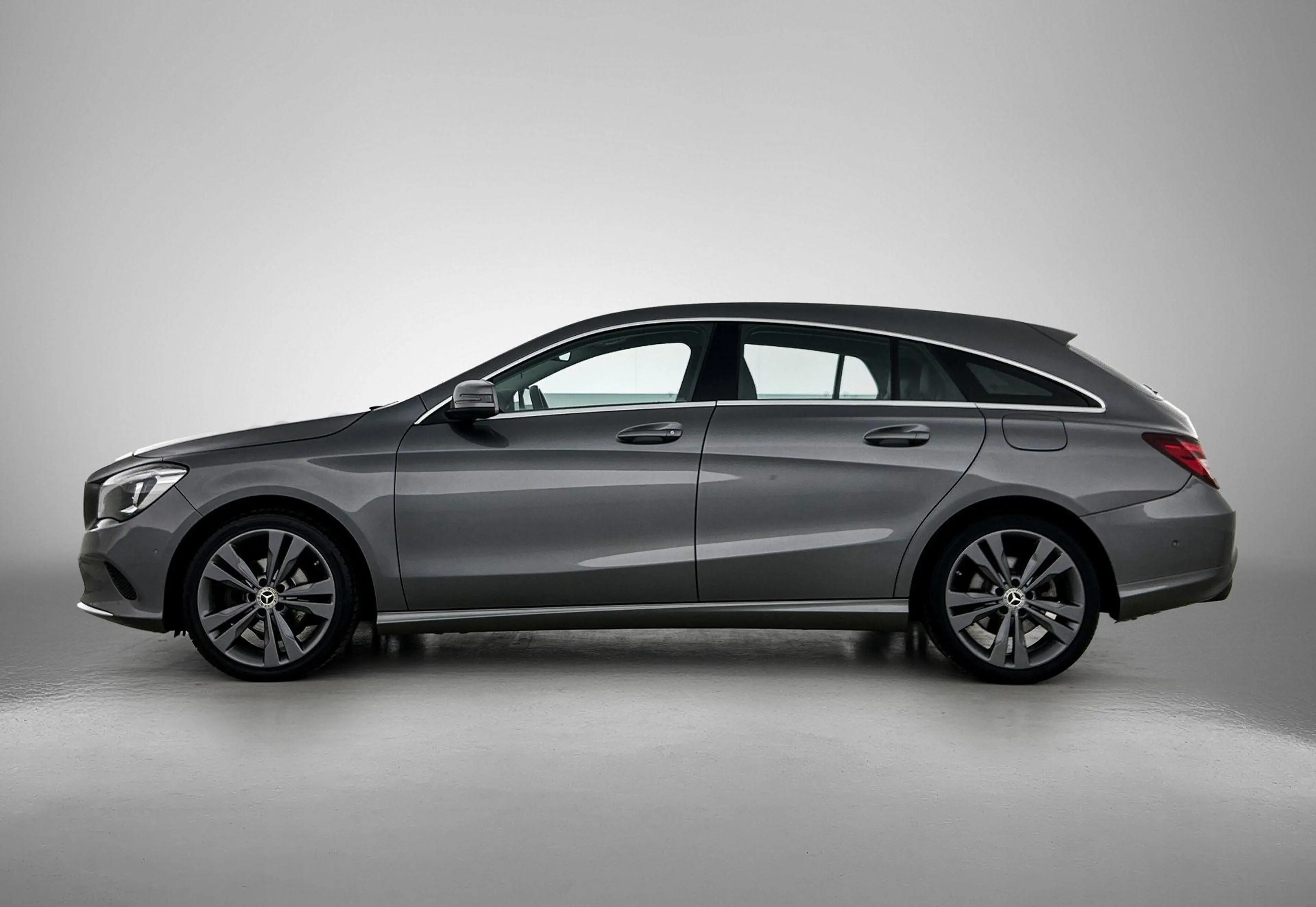 Mercedes-Benz CLA 180 D Shooting Brake Urban Line | Verwarmde Zetels | S — photo 6
