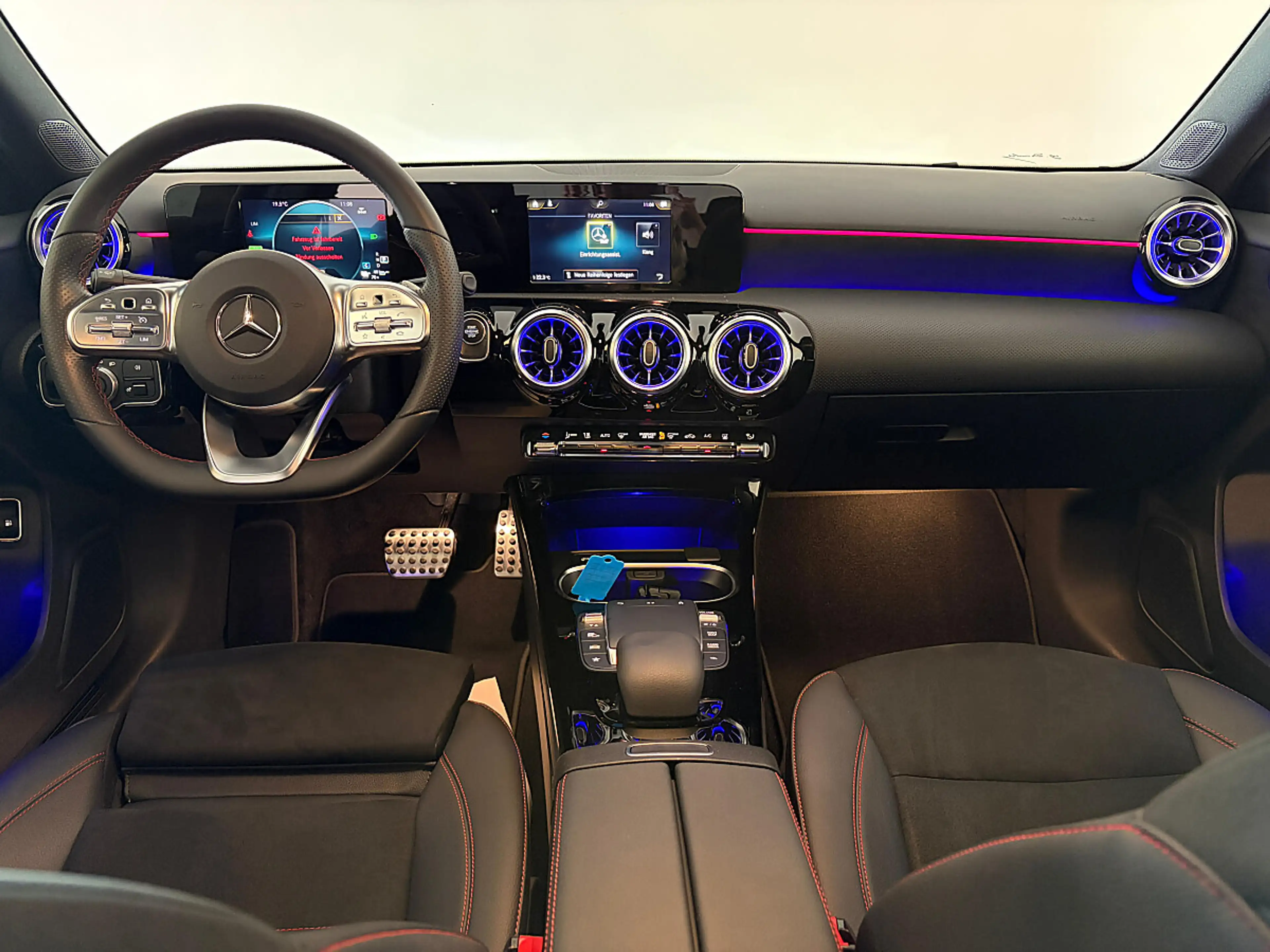 Mercedes-Benz A 250 e Limo AMG*ASSIST*AMBIENTE*LASER*NAVI*TOP! — photo 28