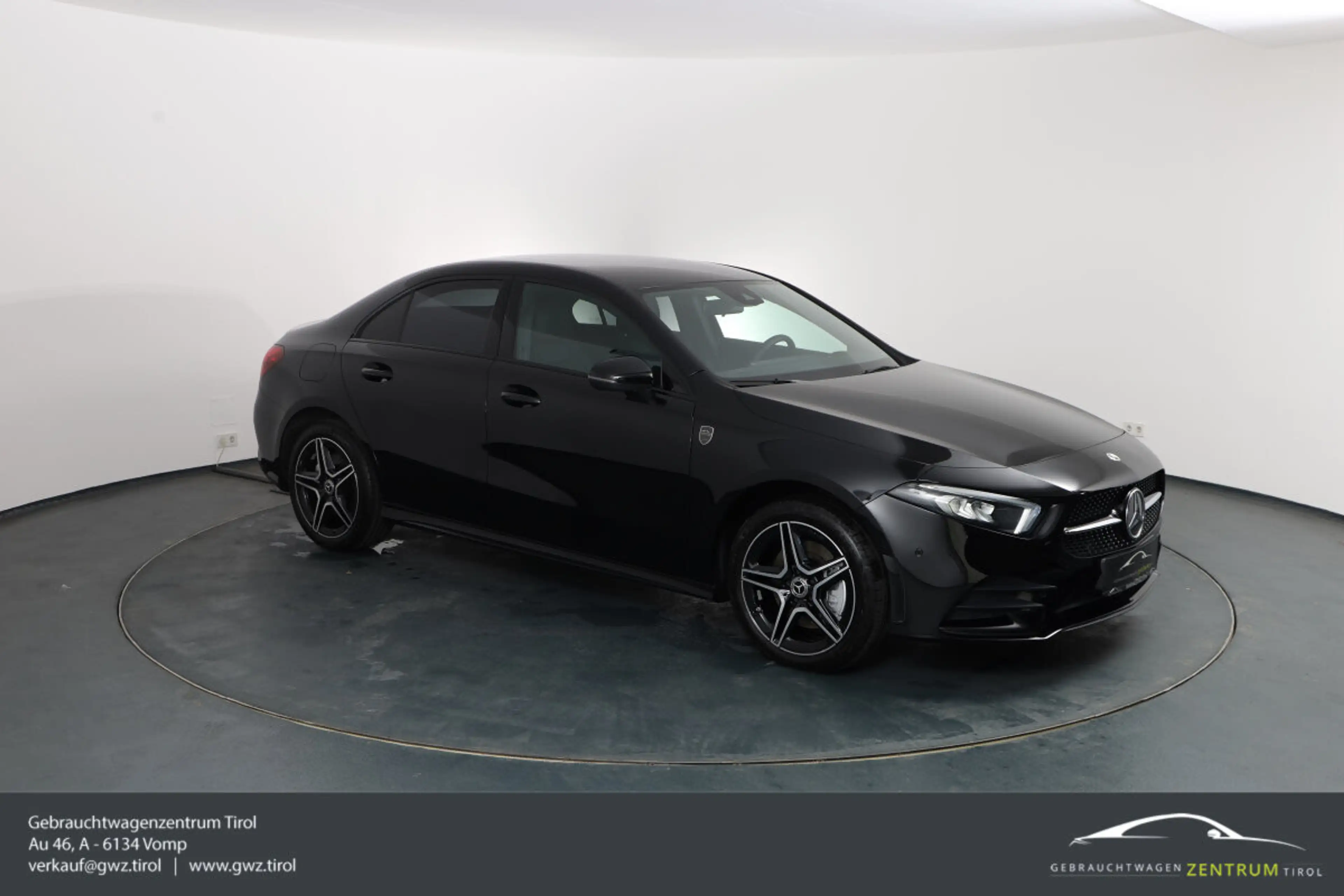 Mercedes-Benz A 250 e Limo AMG*ASSIST*AMBIENTE*LASER*NAVI*TOP! — photo 4
