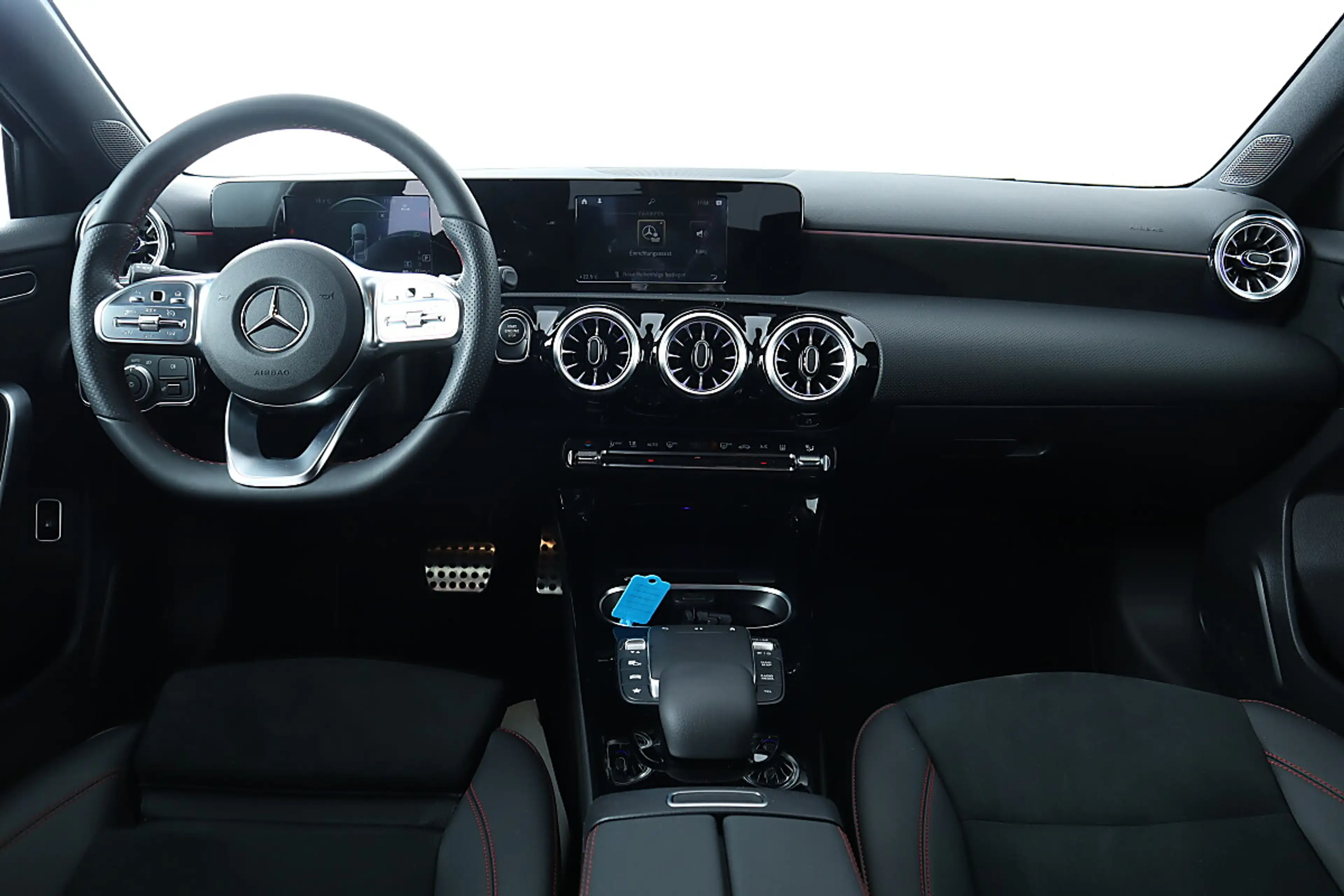 Mercedes-Benz A 250 e Limo AMG*ASSIST*AMBIENTE*LASER*NAVI*TOP! — photo 20