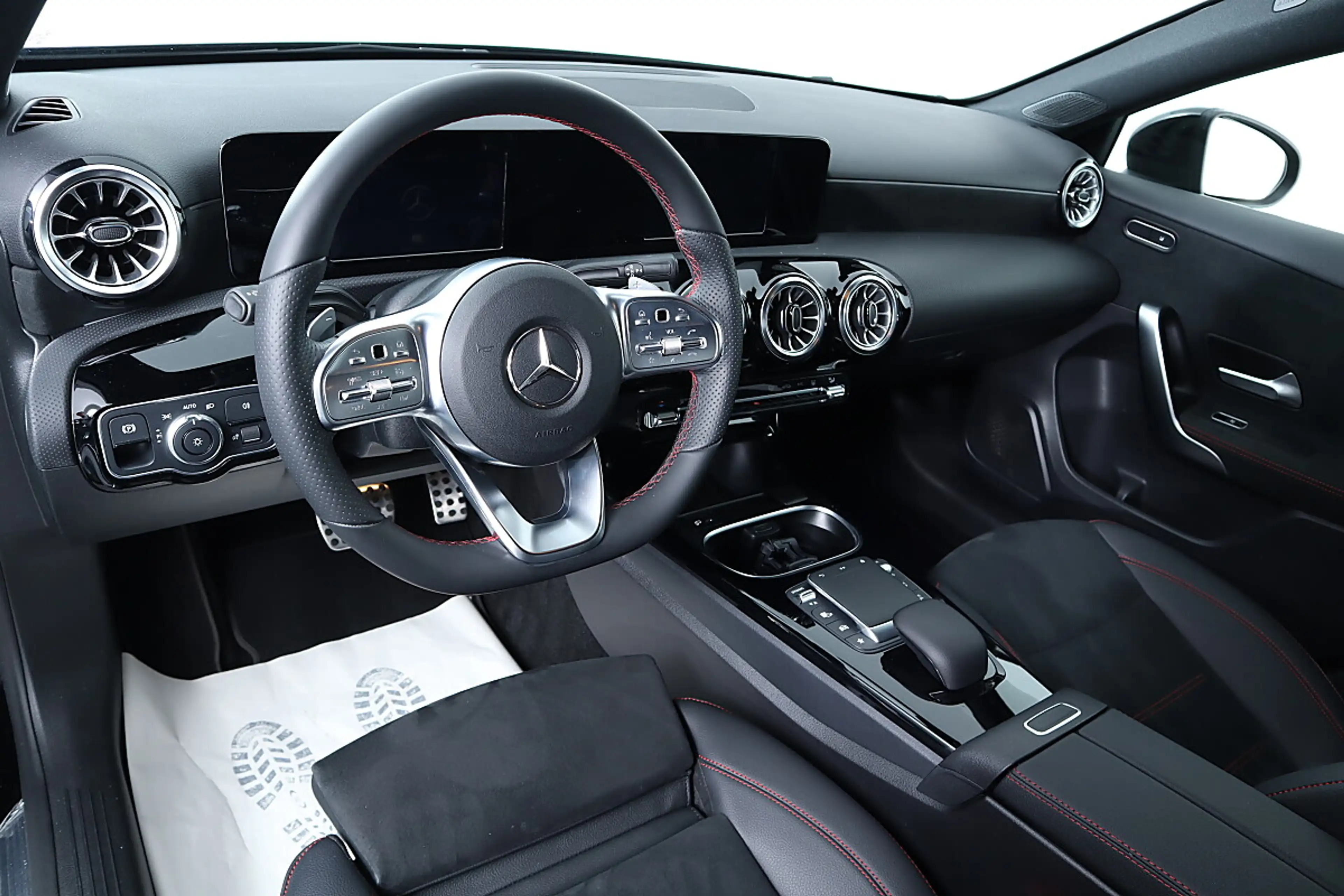 Mercedes-Benz A 250 e Limo AMG*ASSIST*AMBIENTE*LASER*NAVI*TOP! — photo 16