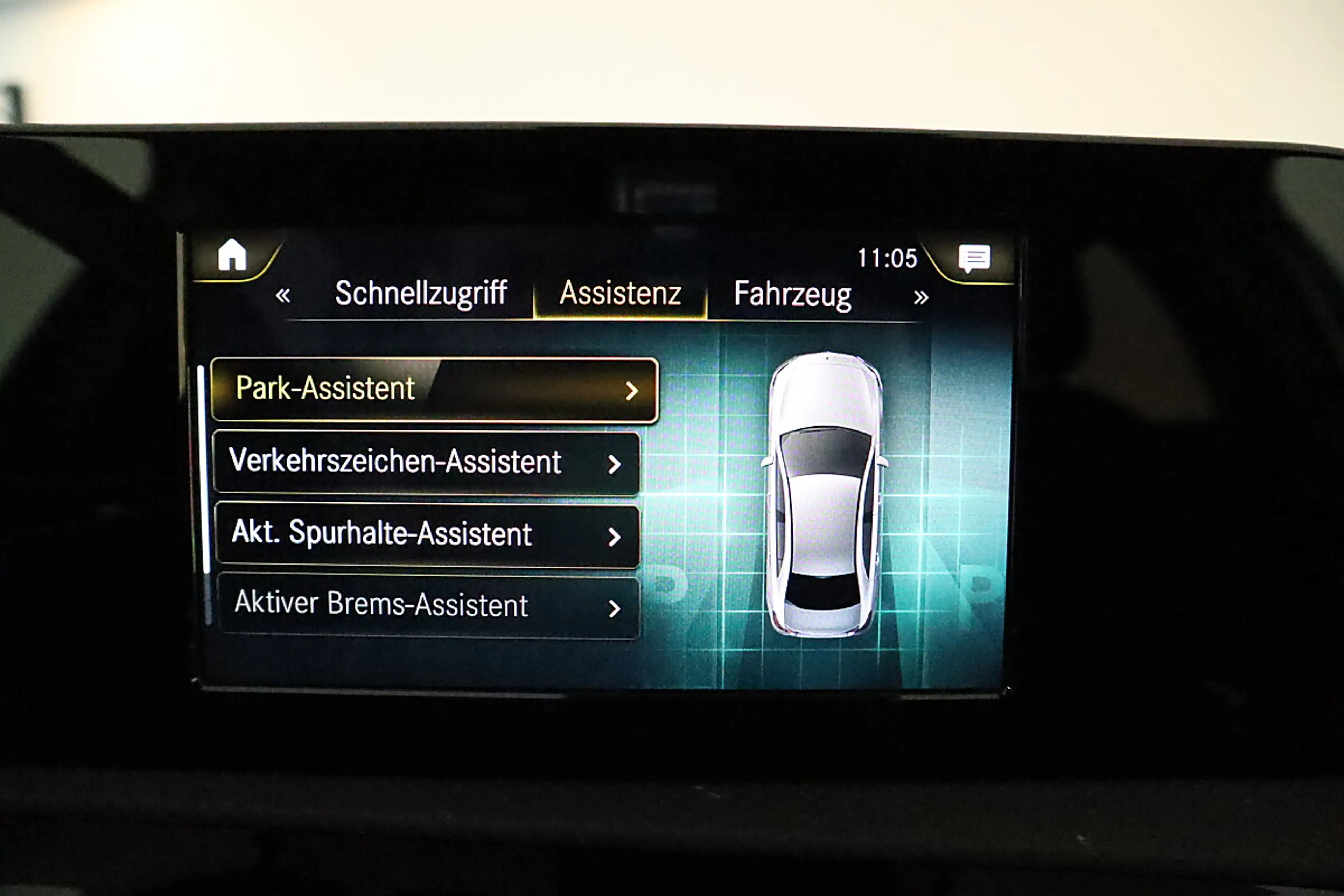 Mercedes-Benz A 250 e Limo AMG*ASSIST*AMBIENTE*LASER*NAVI*TOP! — photo 43