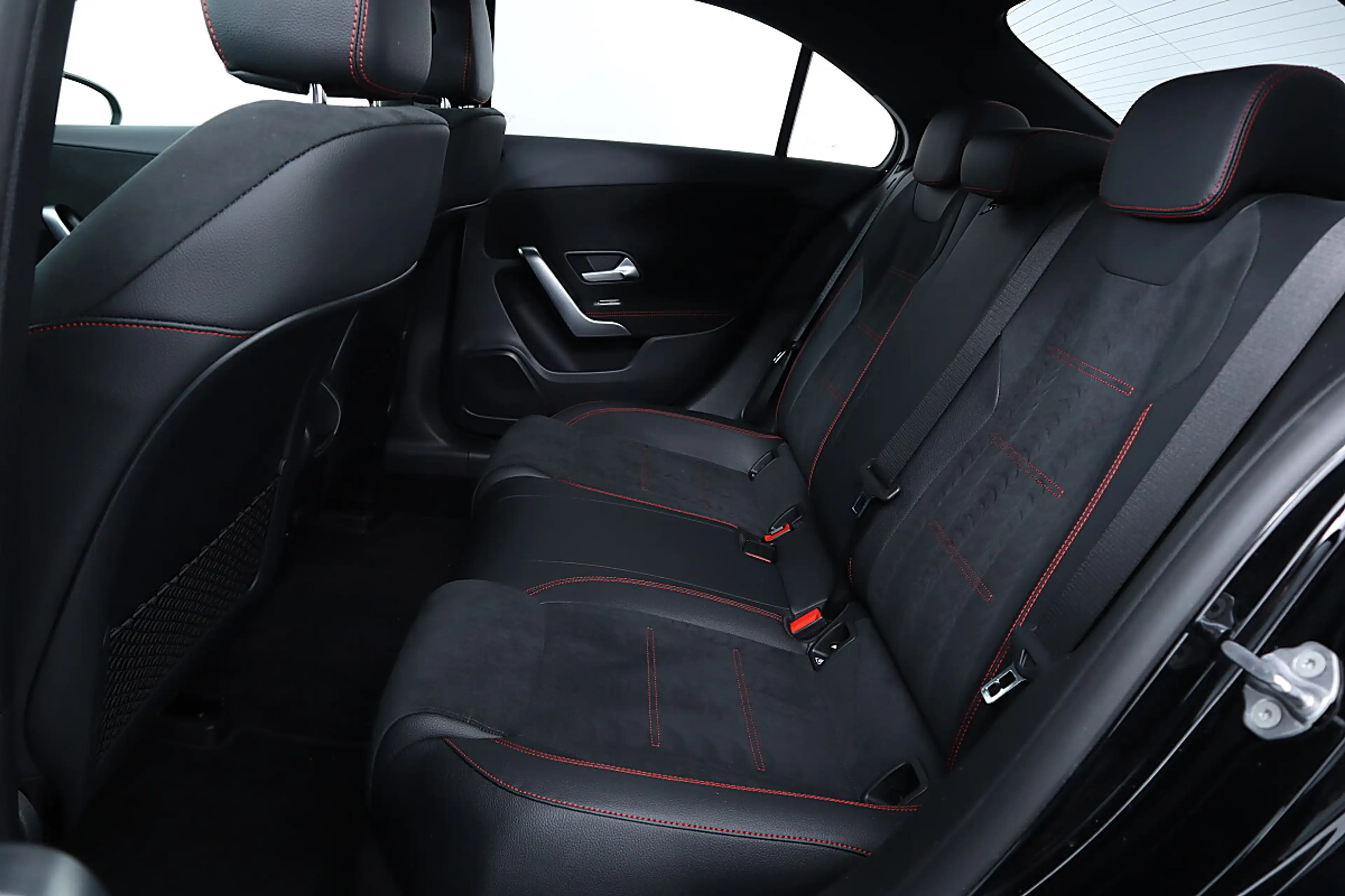 Mercedes-Benz A 250 e Limo AMG*ASSIST*AMBIENTE*LASER*NAVI*TOP! — photo 47