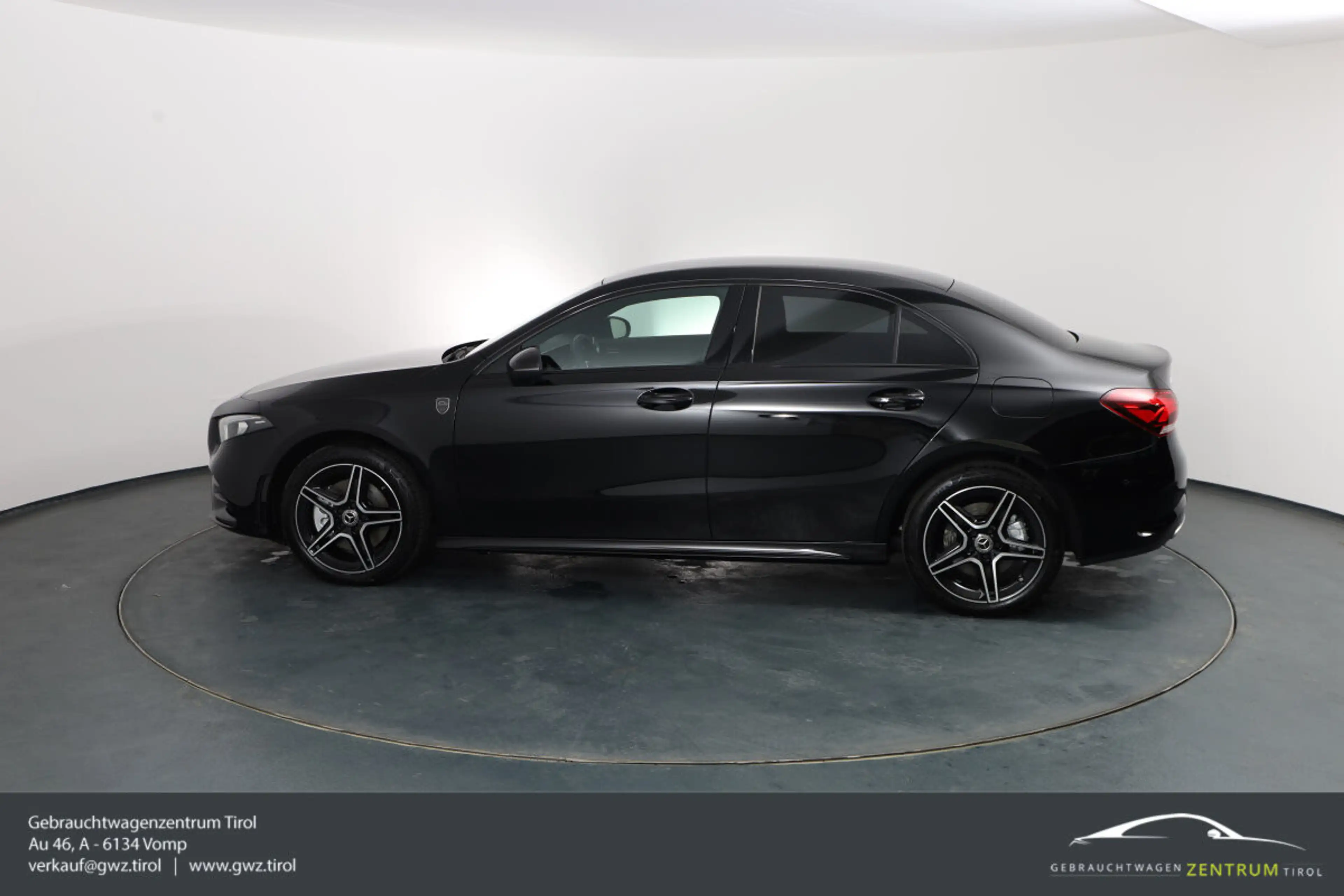 Mercedes-Benz A 250 e Limo AMG*ASSIST*AMBIENTE*LASER*NAVI*TOP! — photo 11