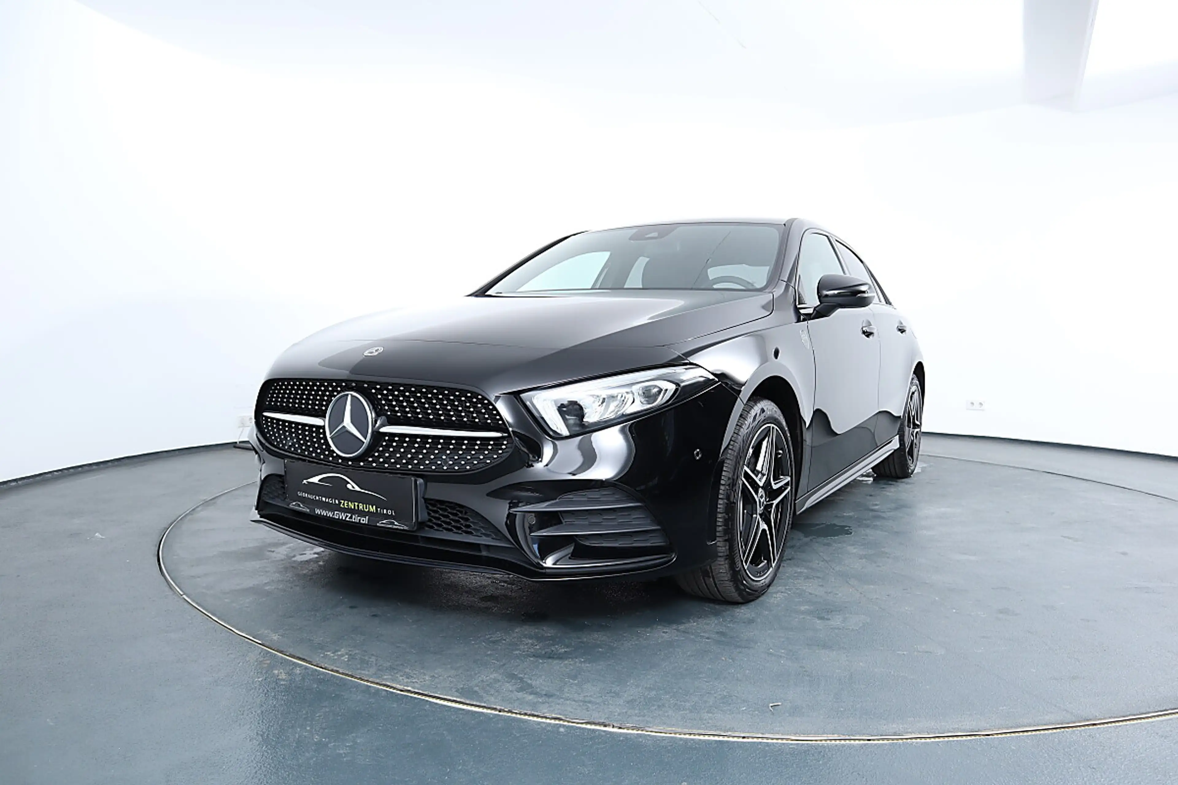 Mercedes-Benz A 250 e Limo AMG*ASSIST*AMBIENTE*LASER*NAVI*TOP! — photo 13