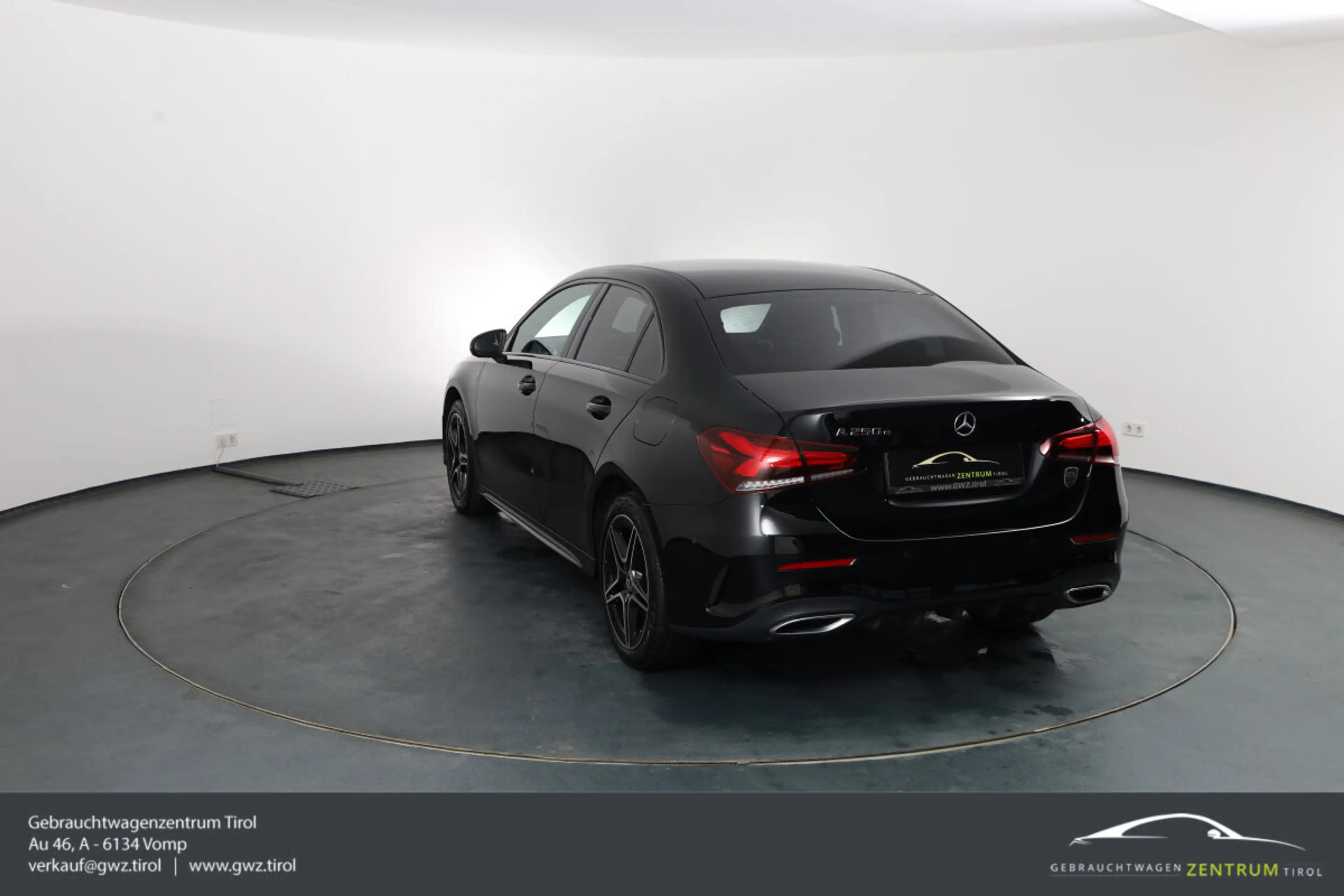 Mercedes-Benz A 250 e Limo AMG*ASSIST*AMBIENTE*LASER*NAVI*TOP! — photo 9