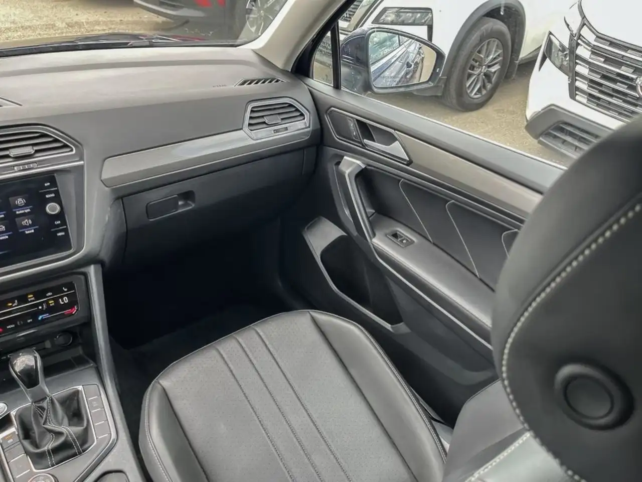 Volkswagen Tiguan снимка Volkswagen Tiguan