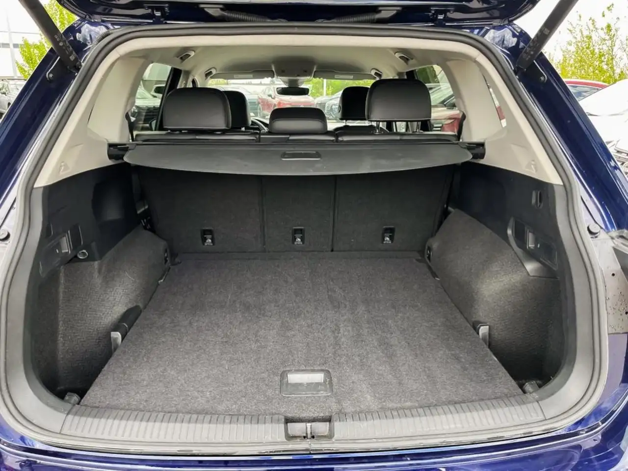 Volkswagen Tiguan снимка Volkswagen Tiguan