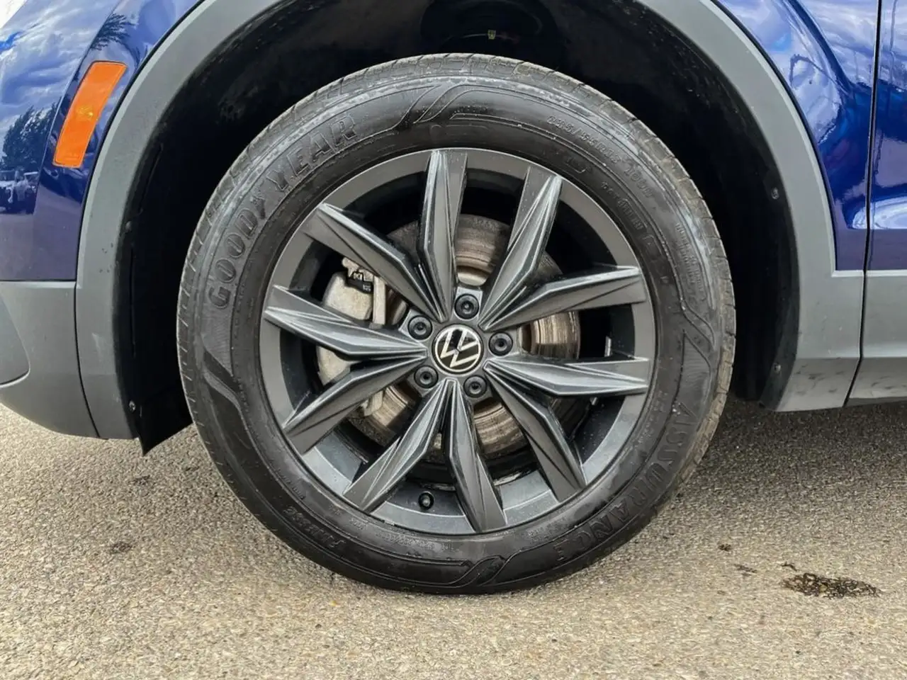 Volkswagen Tiguan снимка Volkswagen Tiguan
