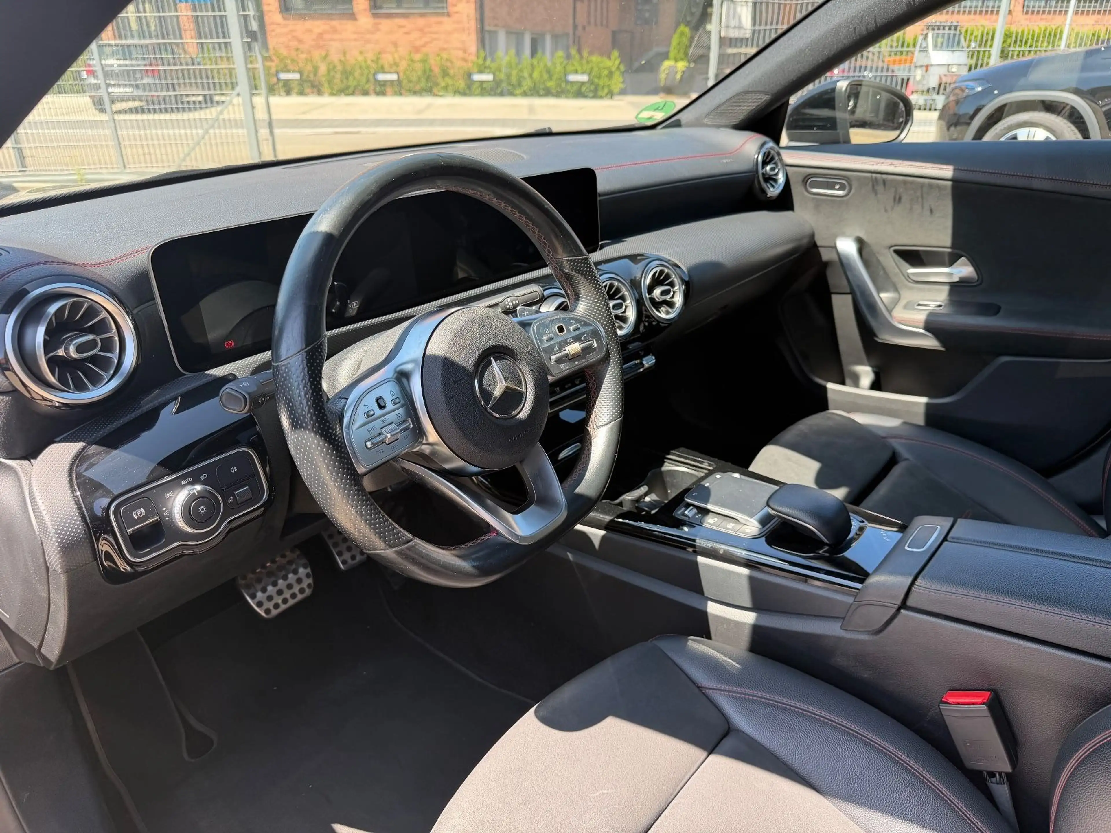 Mercedes-Benz CLA 200 d AMG*MBUX*Pano*Night*Ambi*Rcam — photo 10