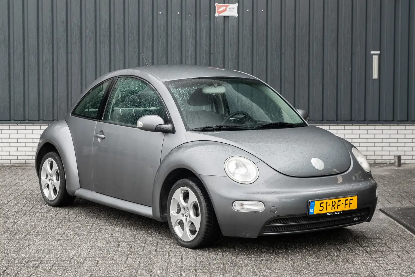 Volkswagen New Beetle 1.6*Airco*Cruise control Grijs - 2