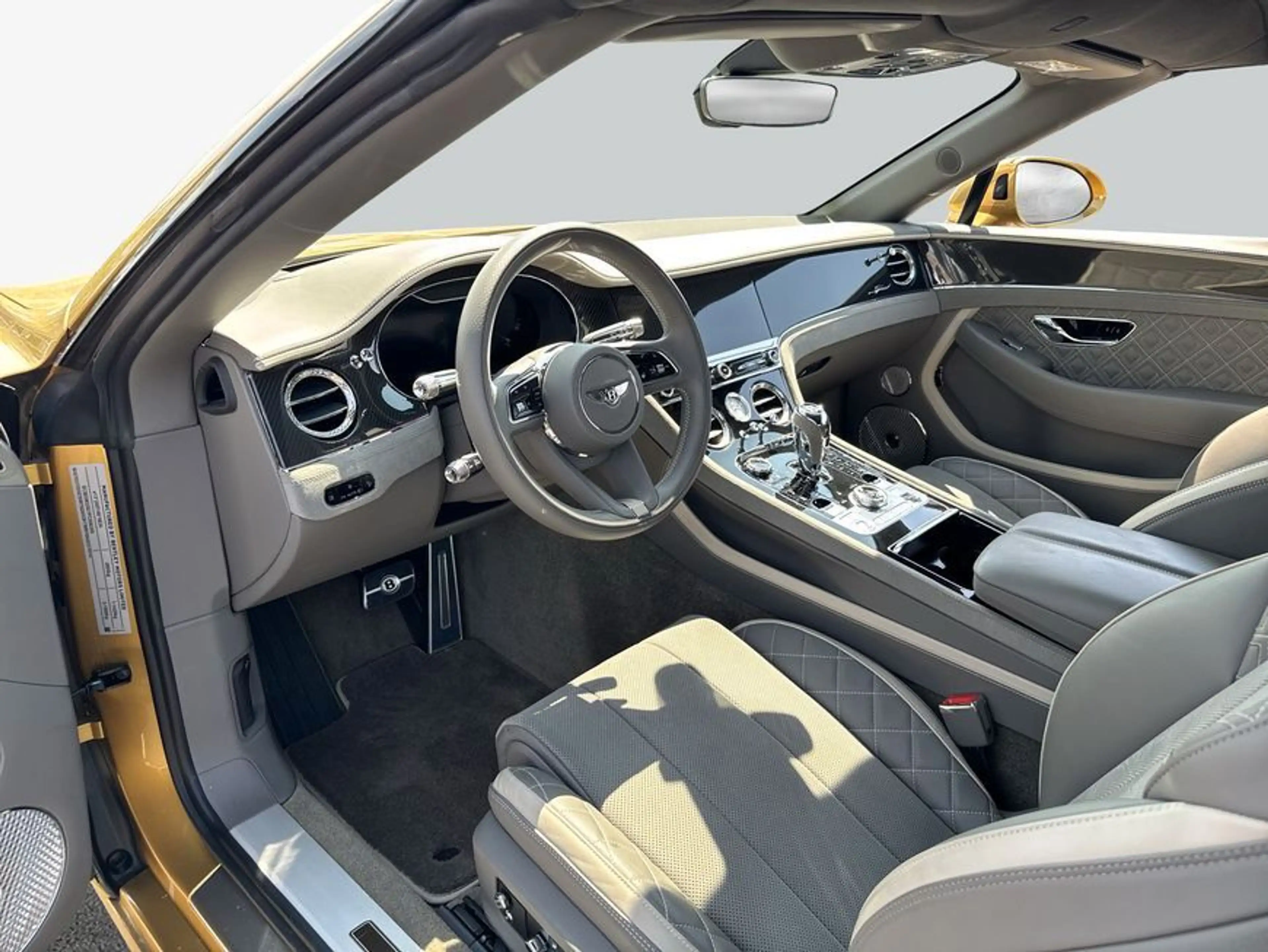 Bentley Continental GTC Speed — photo 12