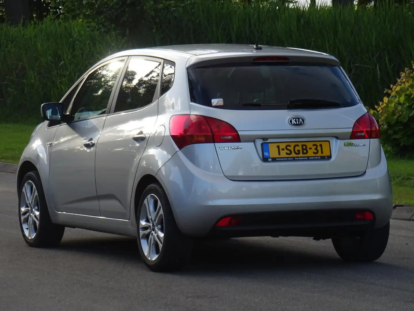 Kia Venga 1.4 CVVT 20th Anniversary NAP/NAVI/CAMERA/APK 2026 Gris - 2