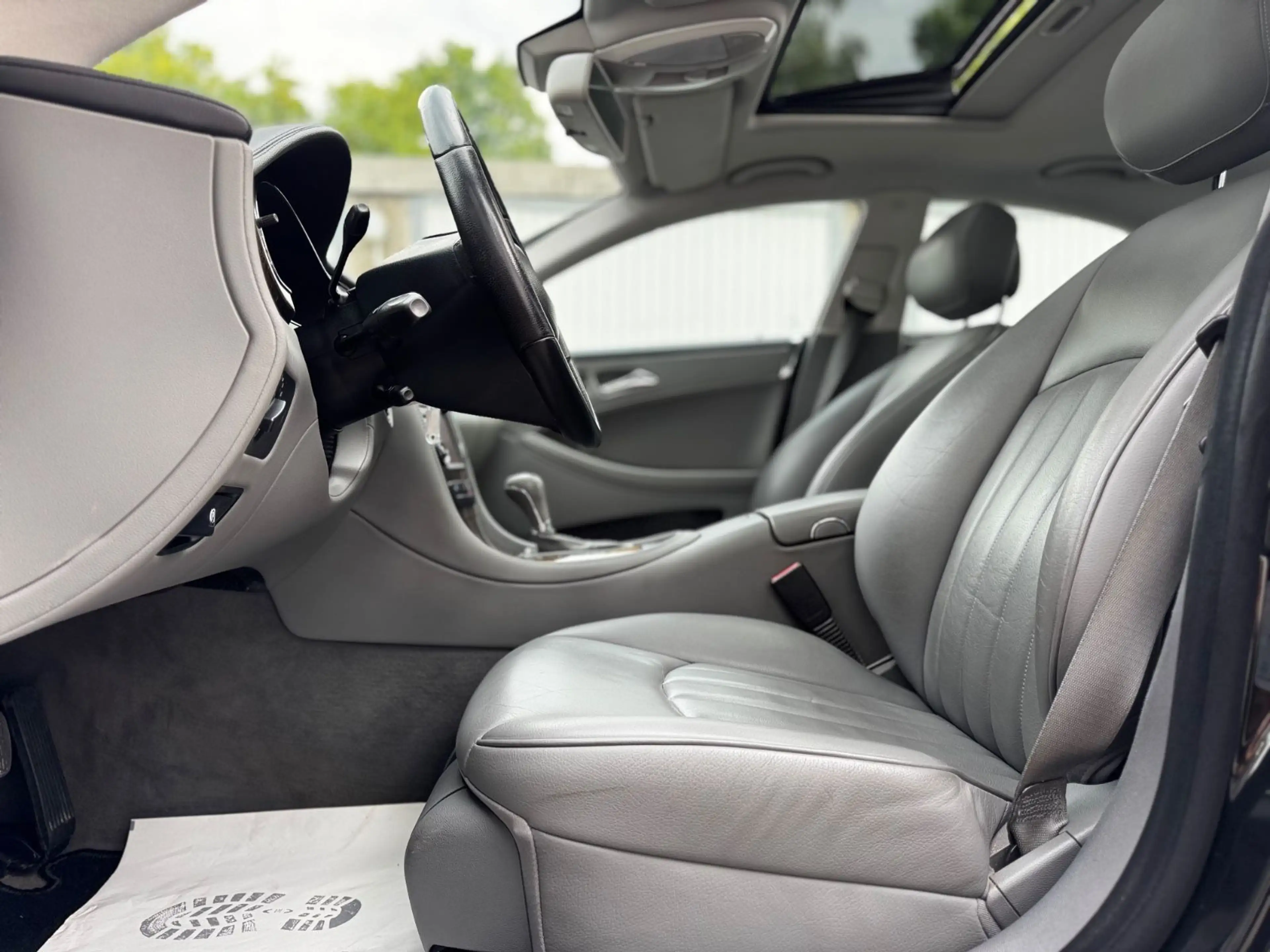 Mercedes-Benz CLS 320 CDI — photo 9