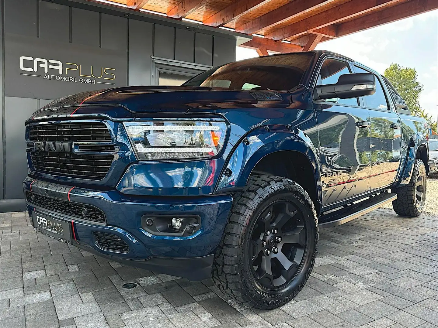 Dodge RAM 5.7 V8 HEMI Night-Edition Offroad 4x4 LPG Bleu - 1