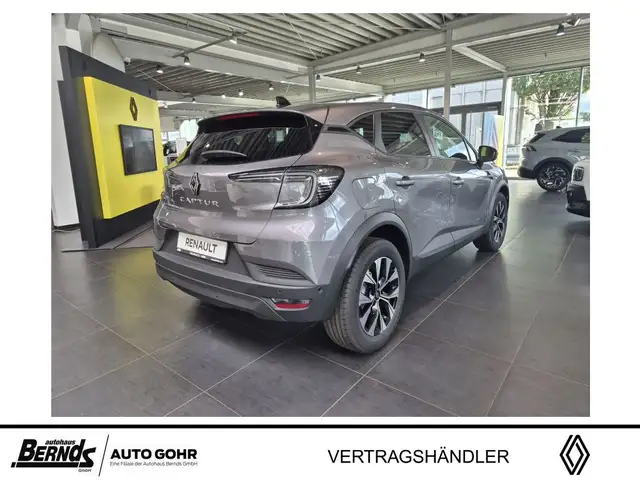 Renault Captur view 4