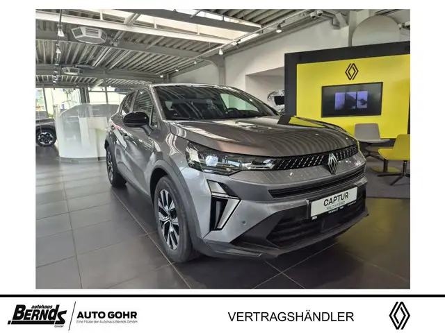 2026 Renault Captur in Grey for sale
