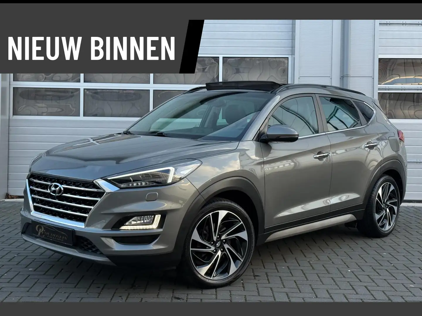 Hyundai TUCSON 1.6 T-GDI Premium Plus / TREKHAAK / CARPLAY / PANO Gris - 1