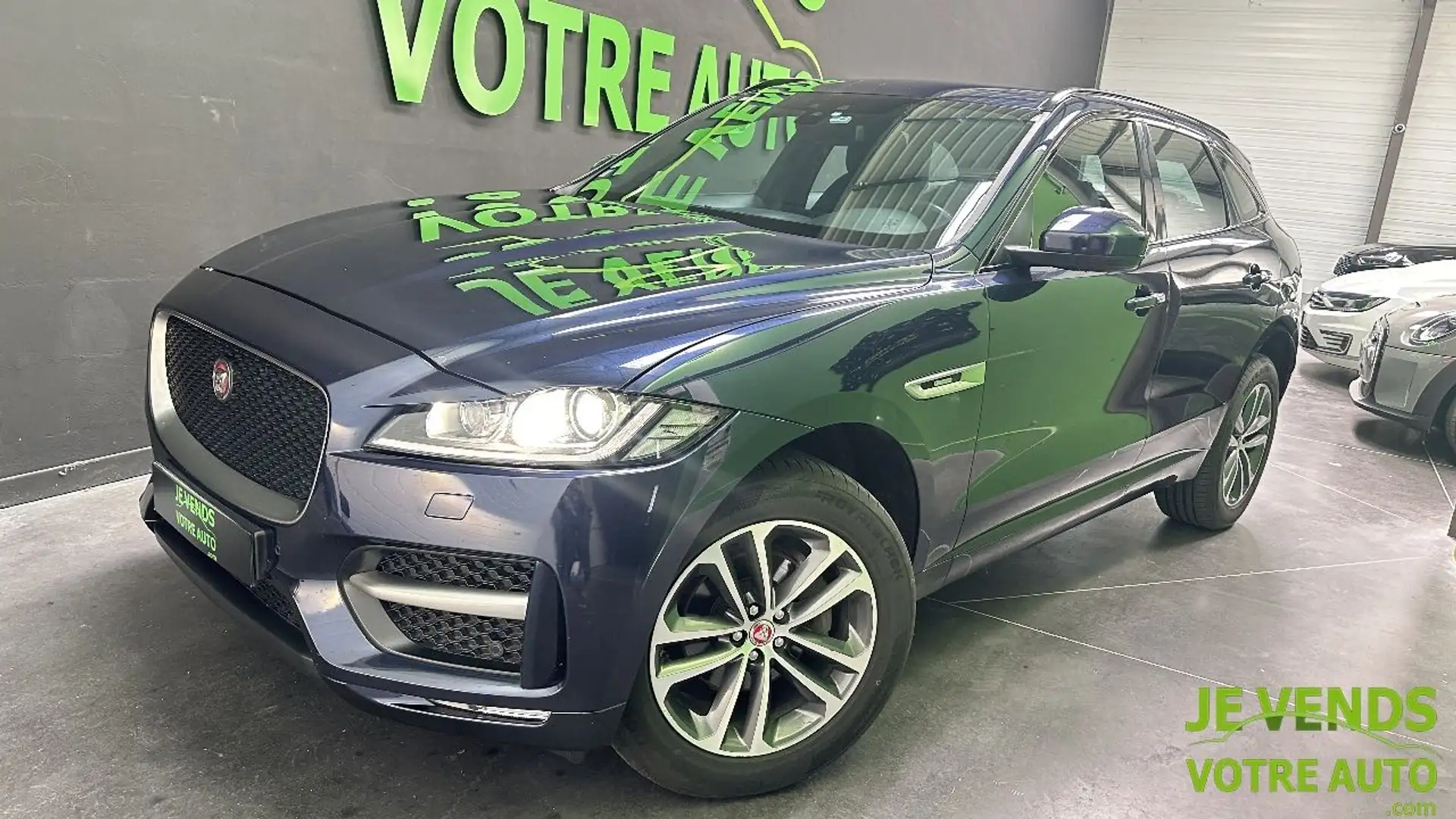 Jaguar F-Pace 20d 2.0 D 16V AWD 180 cv Boîte auto Bleu - 1