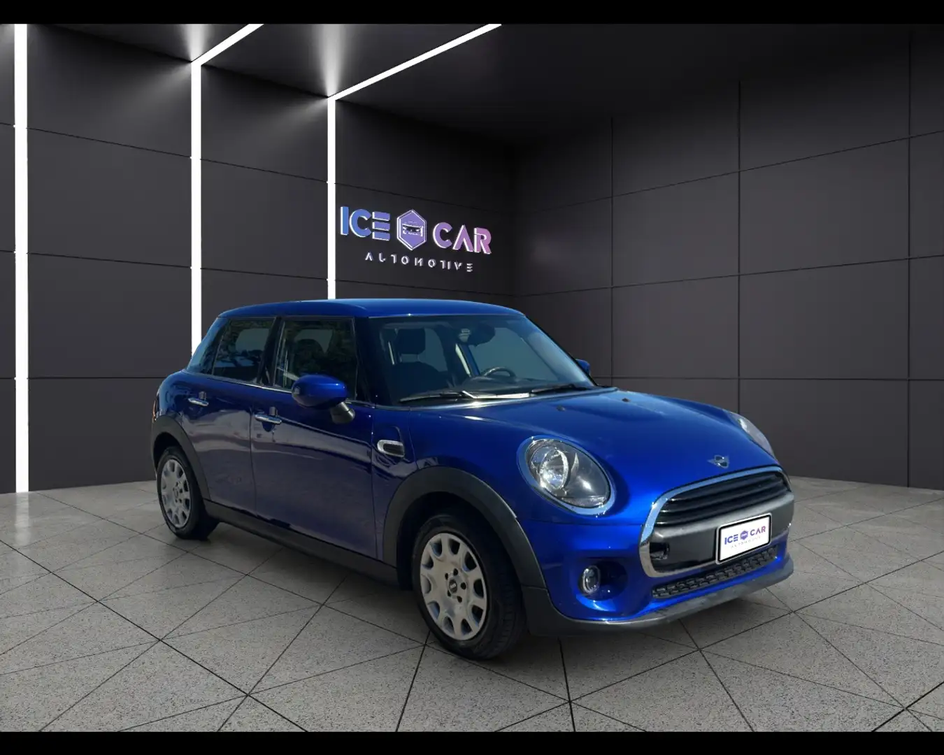 MINI One 5 porte  (F55) - Mini 1.5 One 75 CV 5 porte Blauw - 2