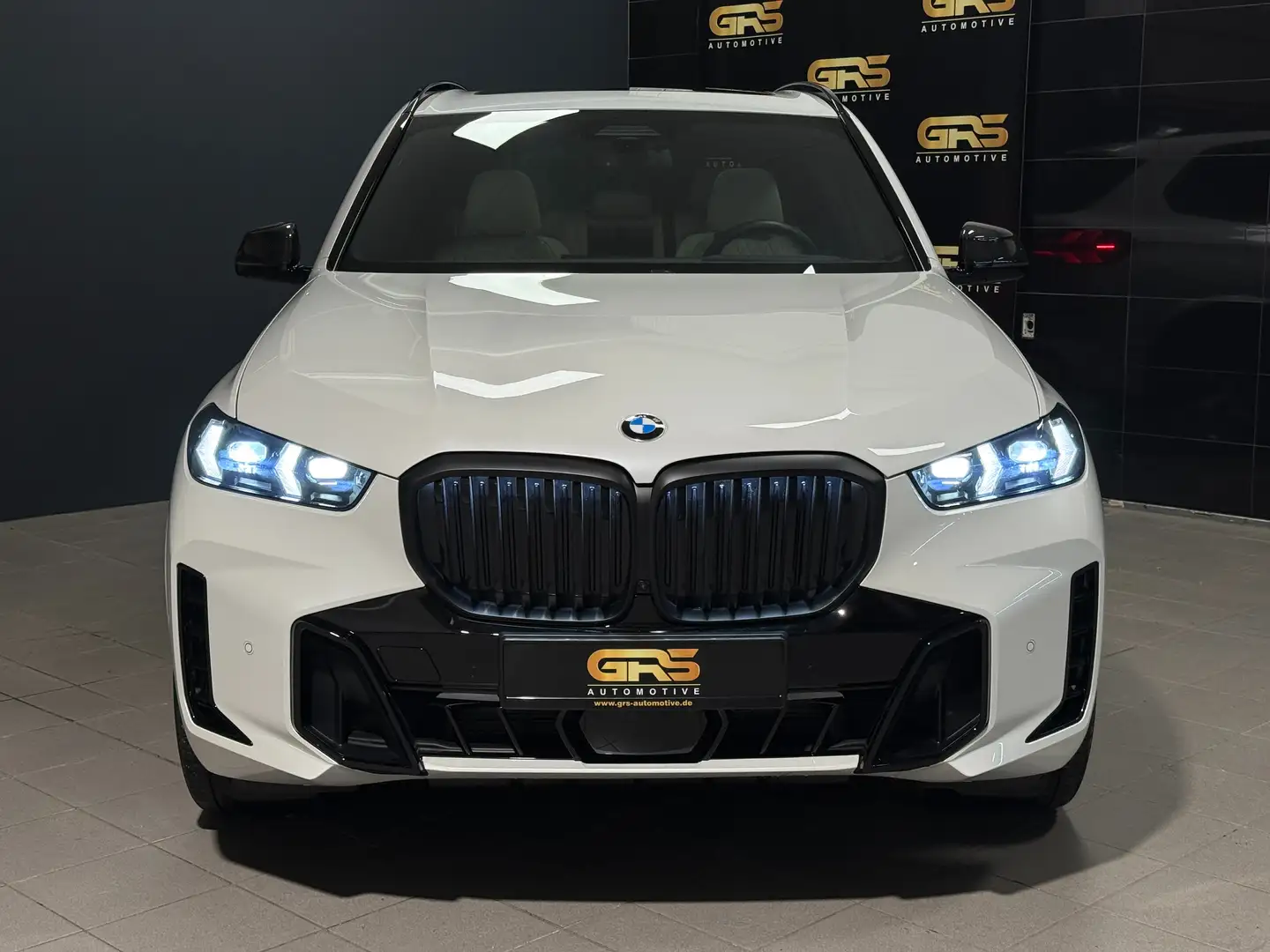 BMW X5 40 d xDrive M Sport*Soft-Cl*AHK*Carbon*Pano* Weiß - 2