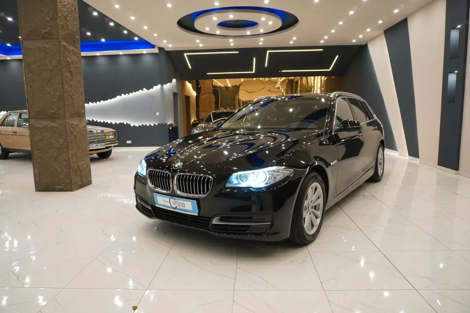 BMW 525 Touring d xDrive/AHK+BiXenon+Head-Up+Leder+ Schwarz - 1