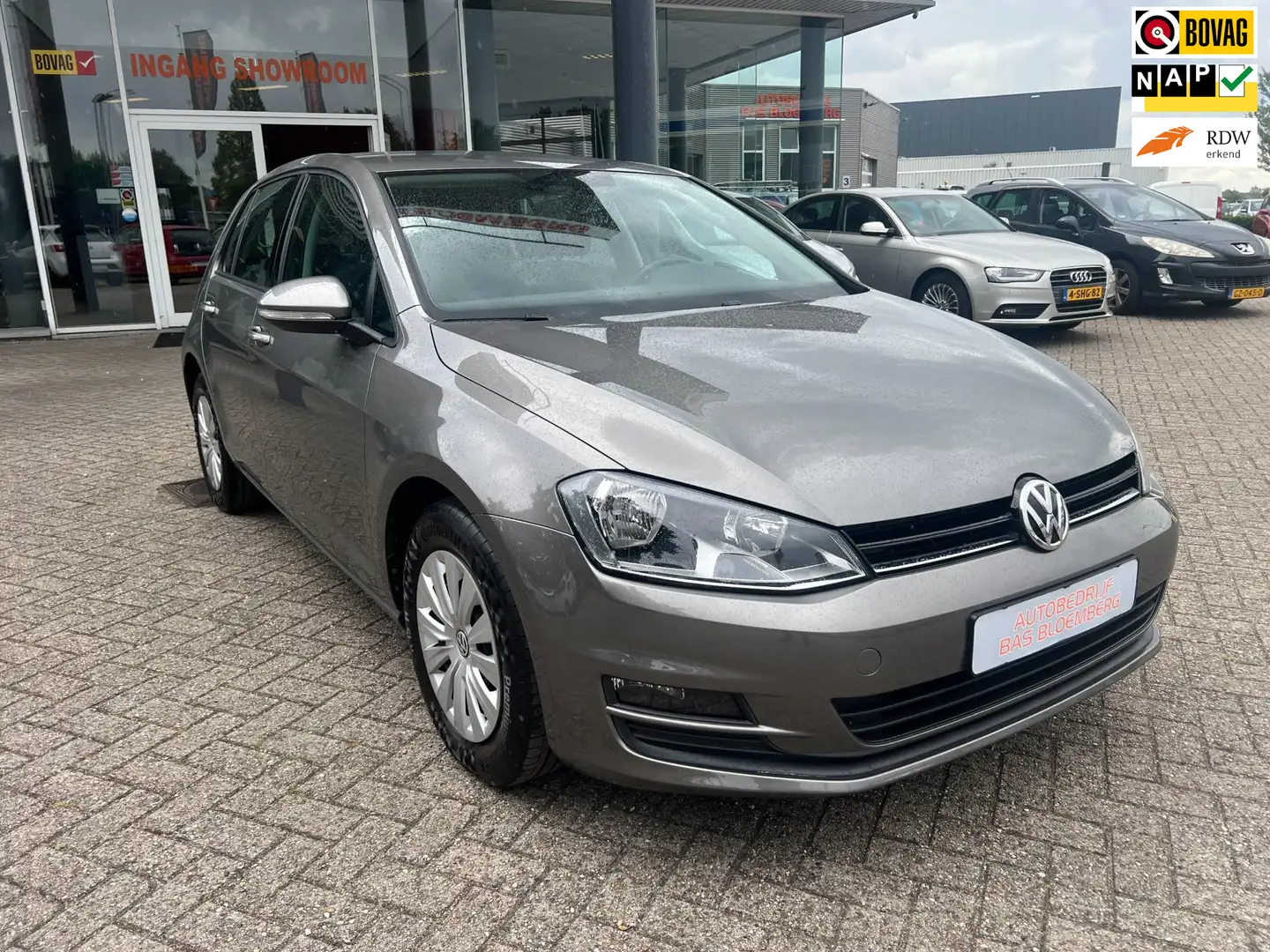 Volkswagen Golf 1.2 TSI Trendline Airco, 5-drs, etc Grijs - 1