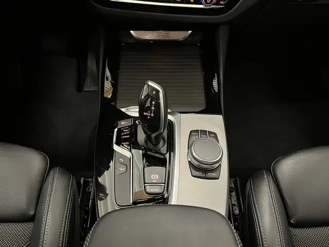 BMW X3 view 13