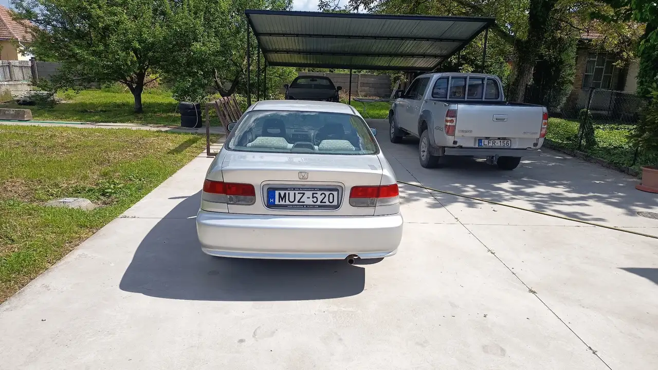 Honda Civic Coupe 1.6i LS Comfort, foto 5