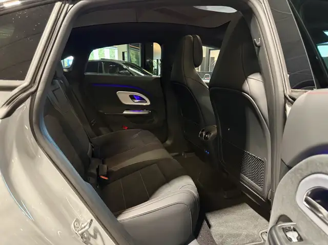 Mercedes-Benz CLA view 22
