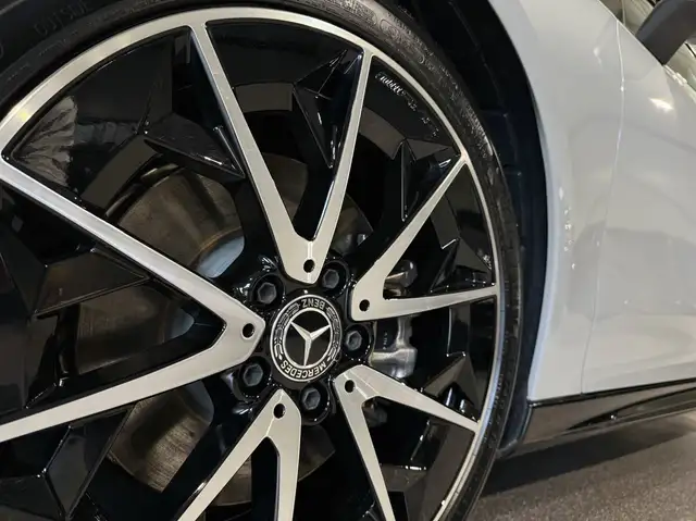 Mercedes-Benz CLA view 10