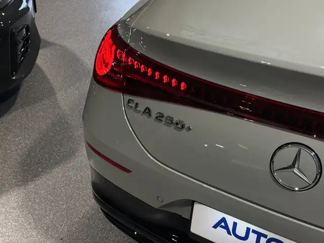 Mercedes-Benz CLA view 13