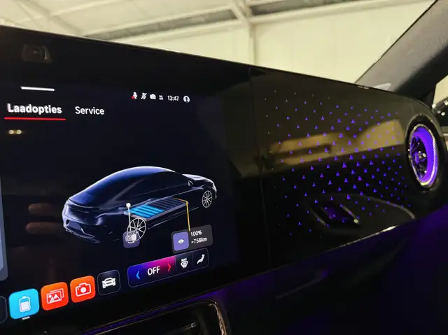 Mercedes-Benz CLA view 24