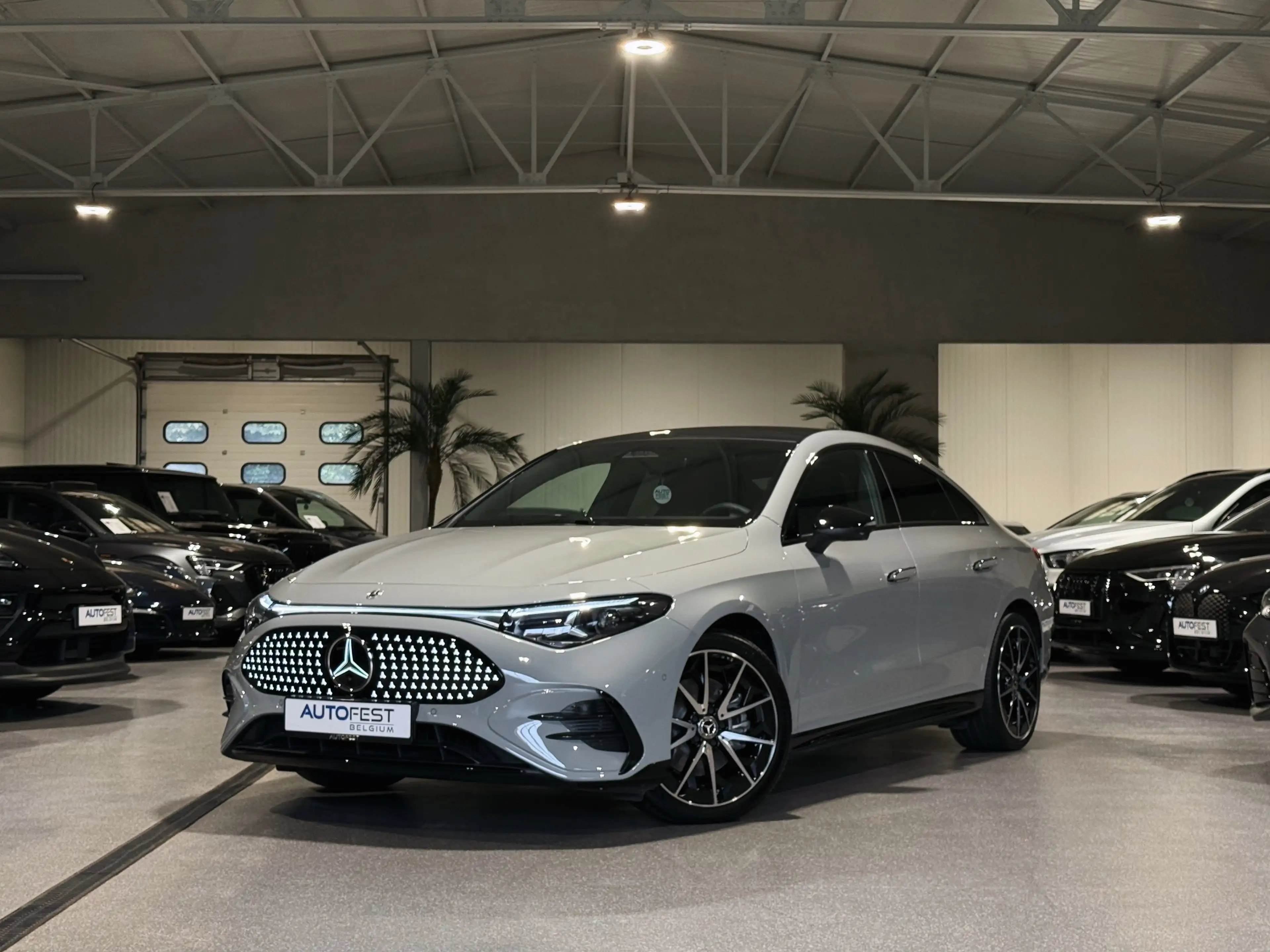 Mercedes-Benz CLA 250 250+ Coupé EQ AMG-Line Alpine Grey - Garantie