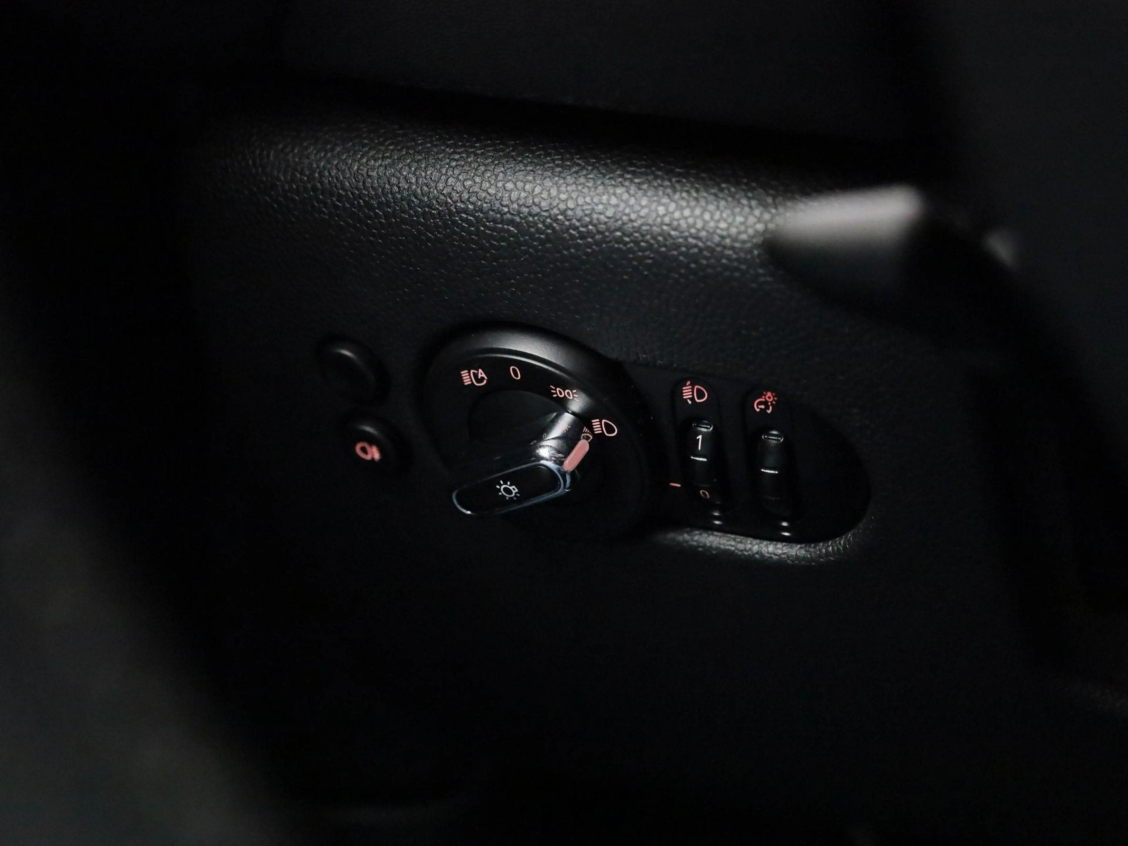 MINI One 5 door — photo 19