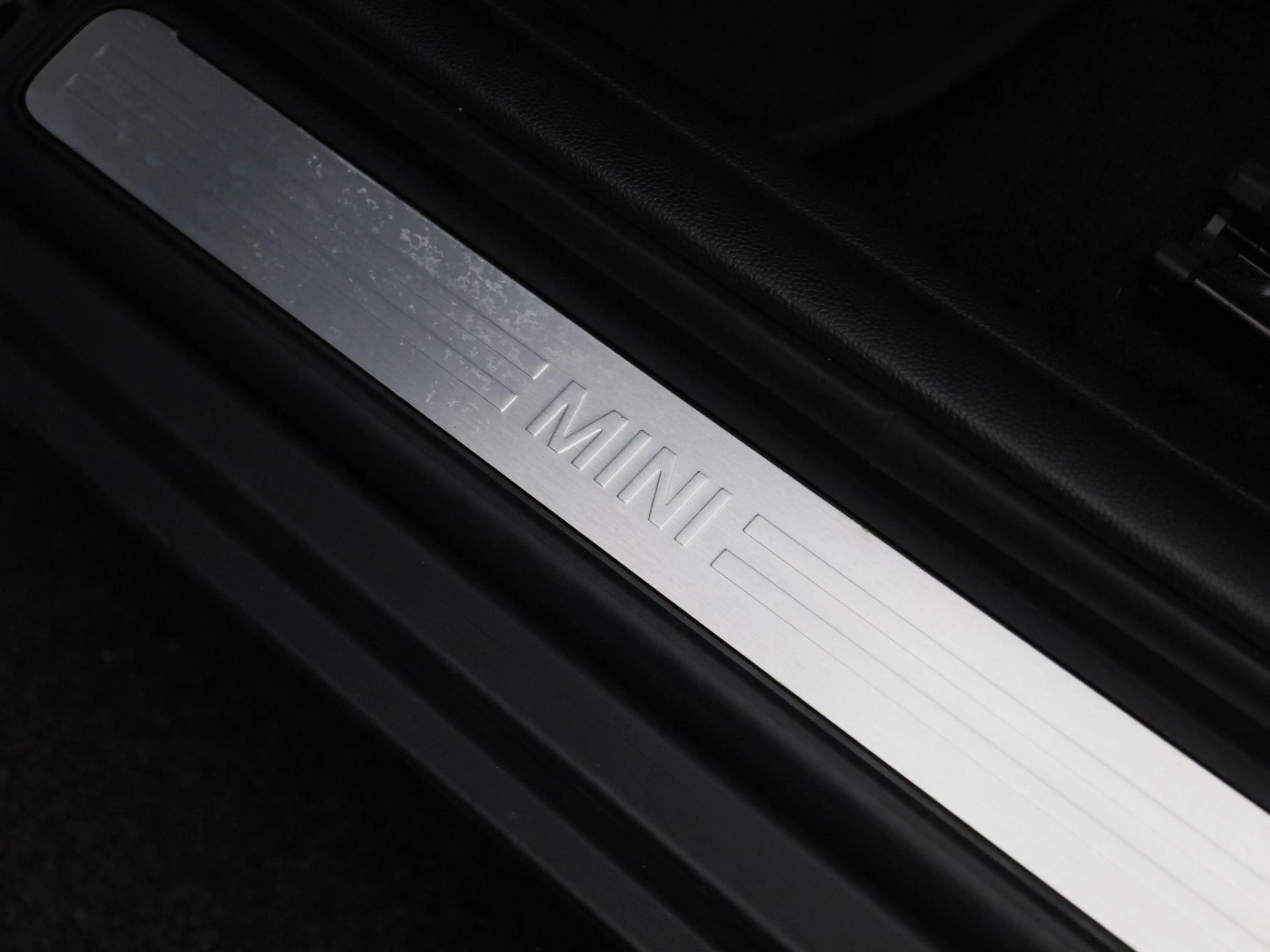 MINI One 5 door — photo 27
