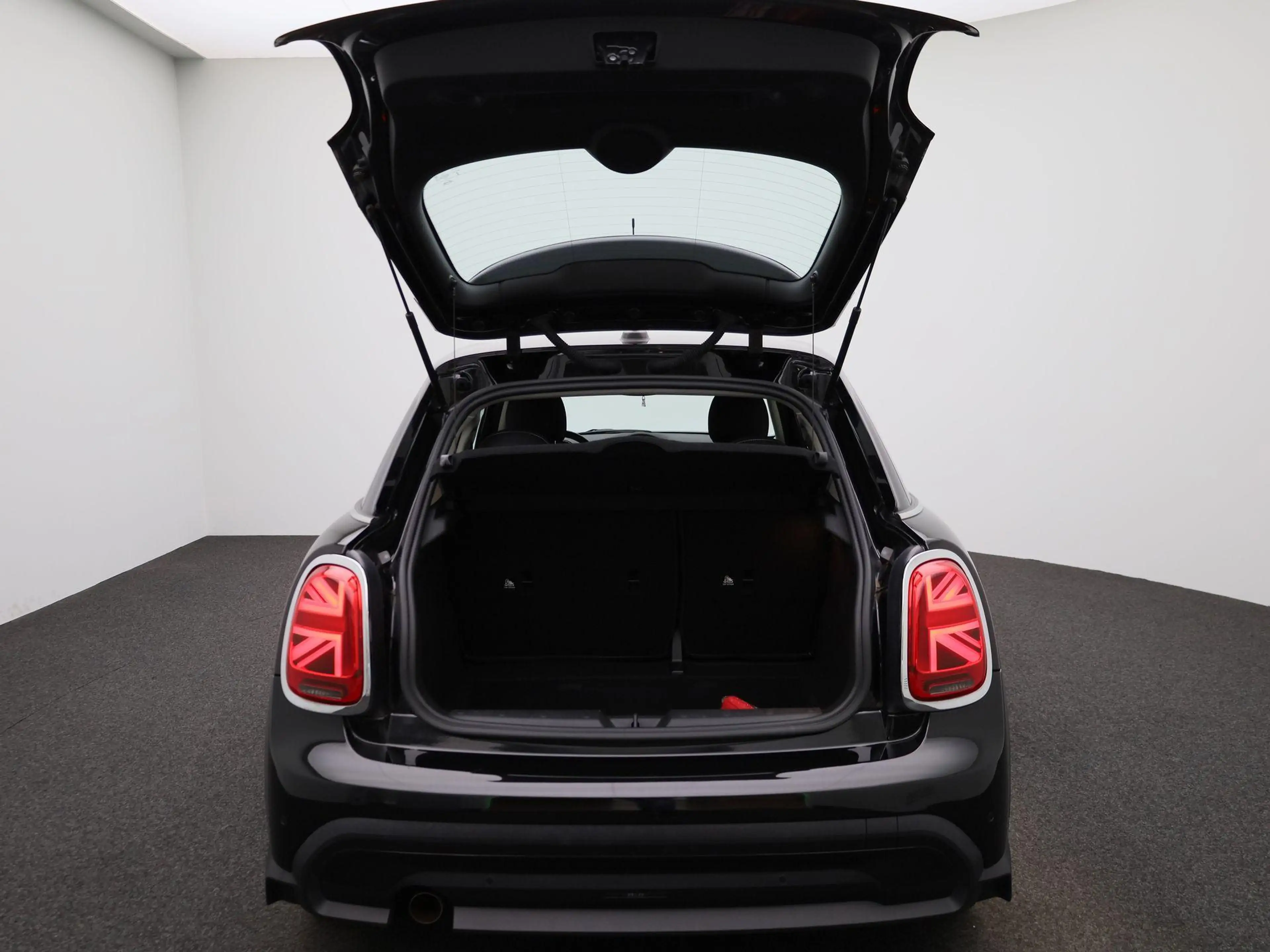 MINI One 5 door — photo 11