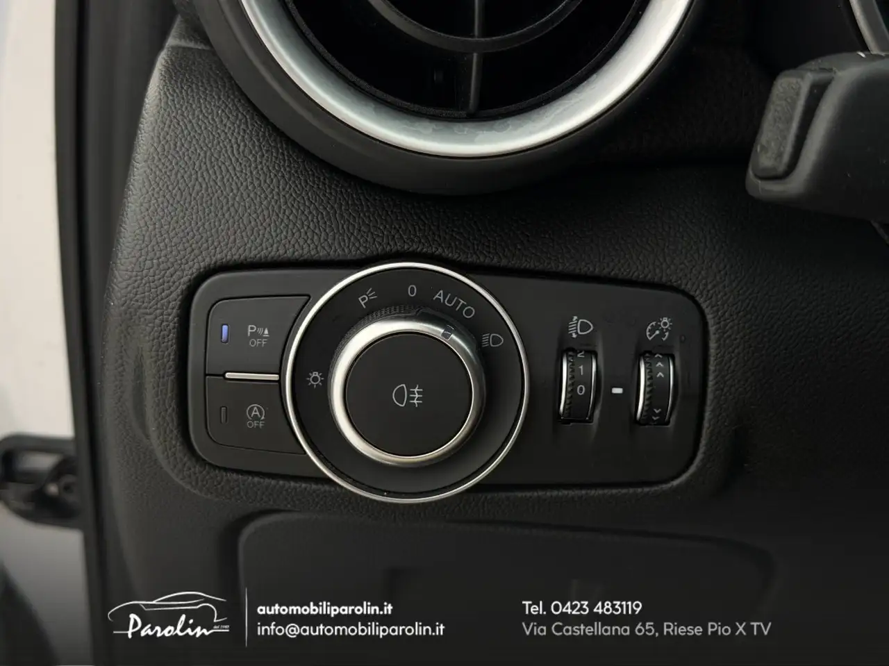 Alfa Romeo Giulia 2021 — фото 28